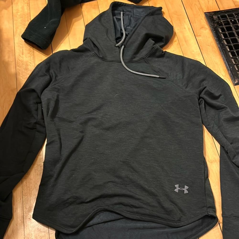 Under Armor size medium grey sweatshirt with cut out detail on back